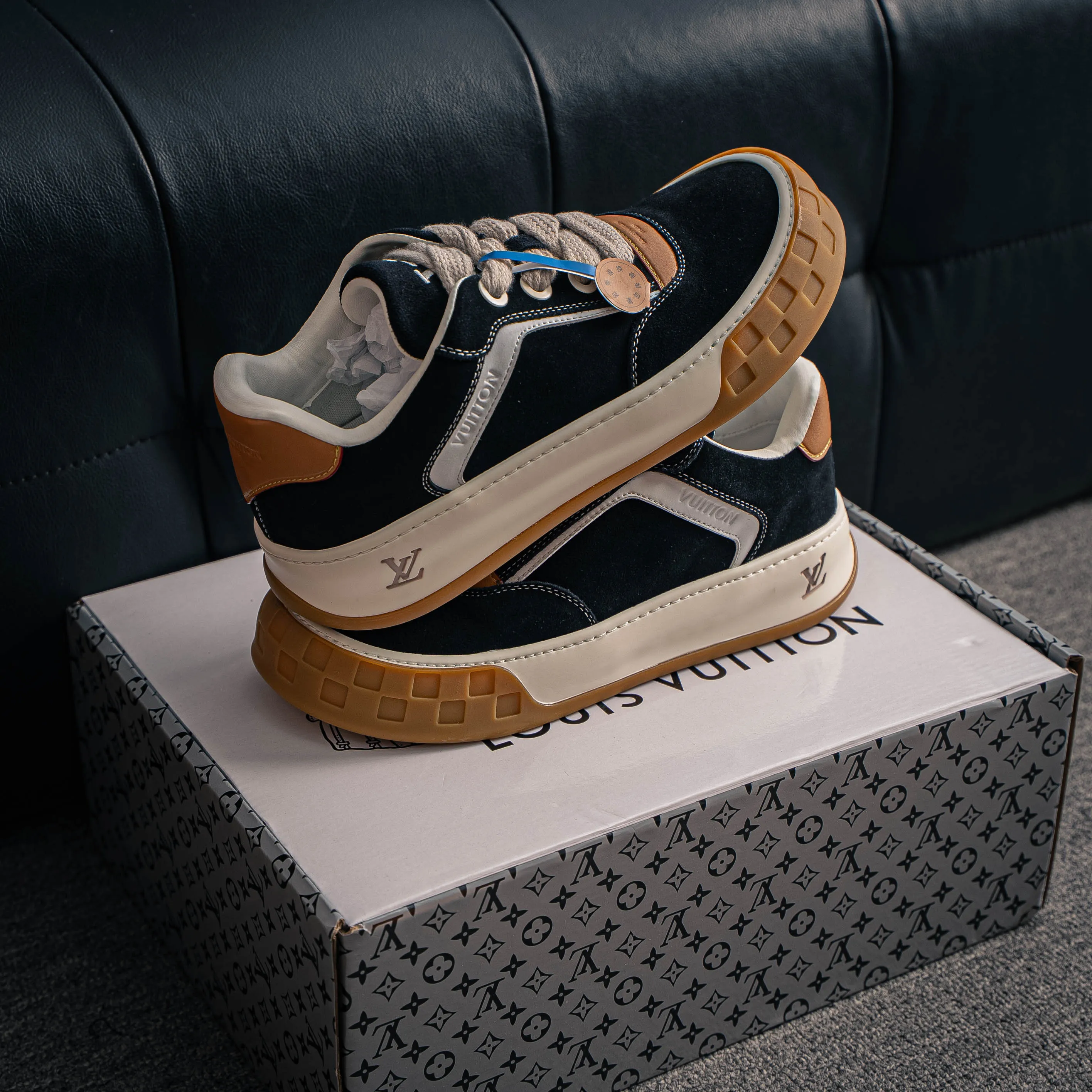 # LV LOUIS VUITTON Tilted Low Sneakers Series Low-Top Retro Versatile Skate Shoes 2026 Skate Shoes Shoes